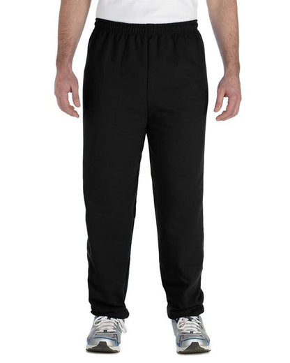 G182 Gildan Adult Heavy Blend™ Sweatpant