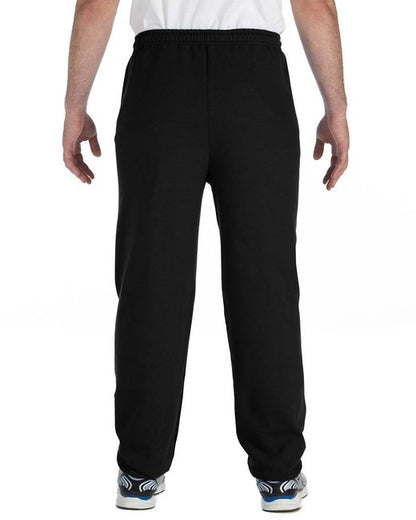 G182 Gildan Adult Heavy Blend™ Sweatpant