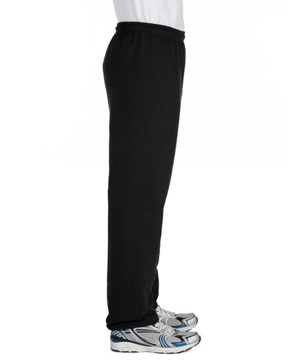 G182 Gildan Adult Heavy Blend™ Sweatpant